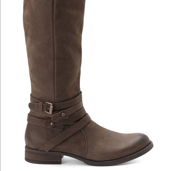 Steve Madden Shoes - Steve Madden Suede leather riding boots!